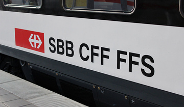 SBB_CFF_FFS_EuroCity_Waggon_(Einheitswagen_IV)_-_(DE)_München_Hbf_-_26.04.2014_(14152253249)